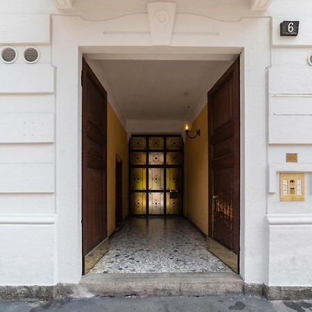 Porta Genova Balcony Apartment 米兰 外观 照片