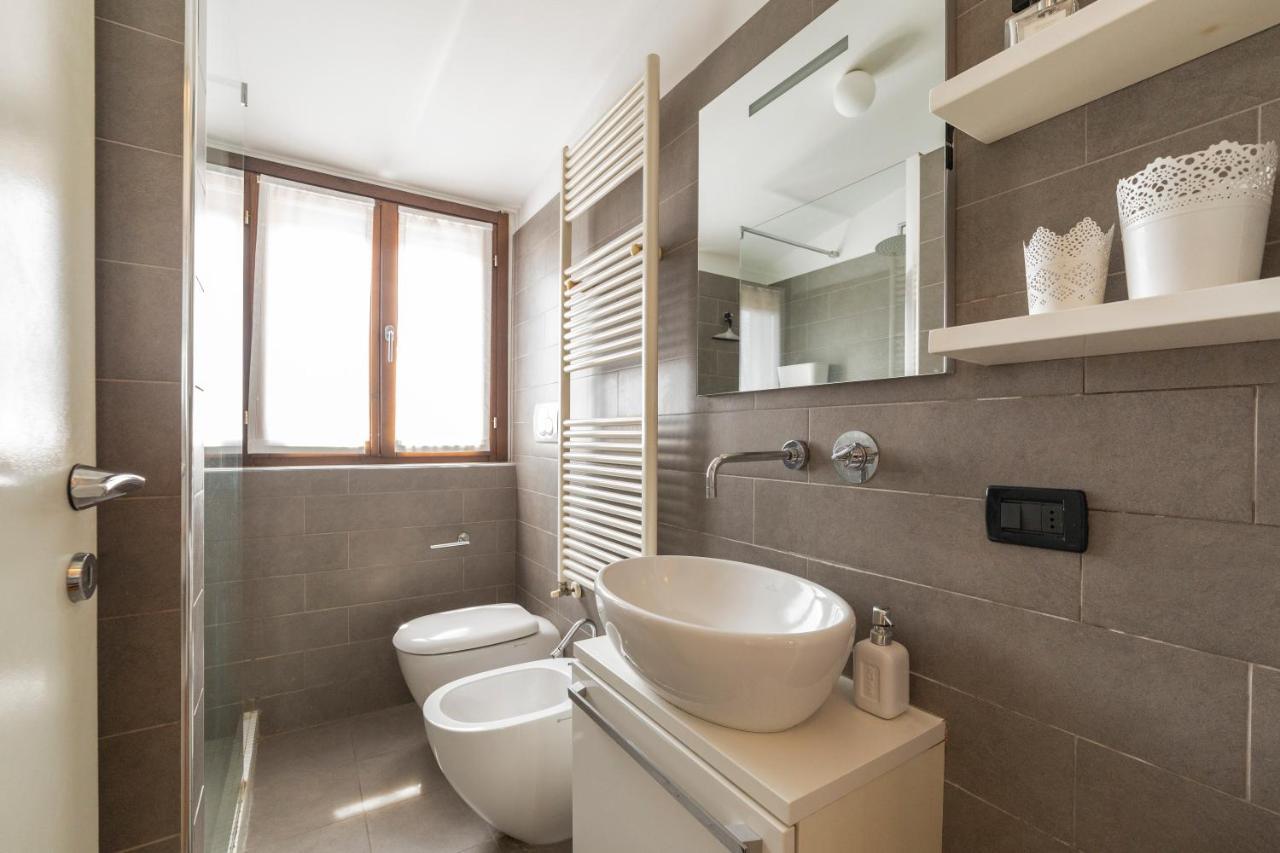 Porta Genova Balcony Apartment 米兰 外观 照片